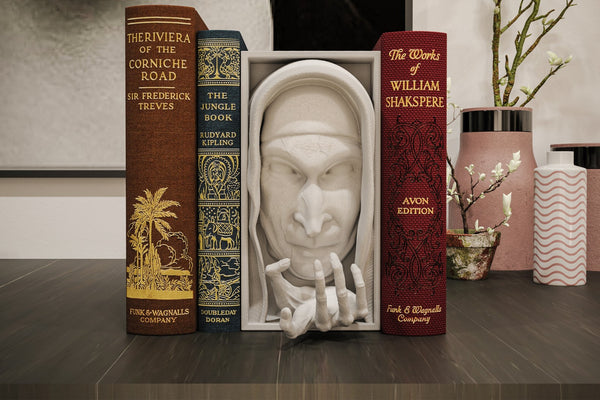 Valak The Nun - 3D Printed Horror Inspired Book Nook & Wall Mount Unpainted