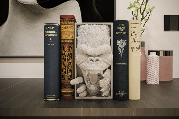 Kong Book Nook - 3D Printed Gorilla Diorama Bookend Shelf Insert Decor