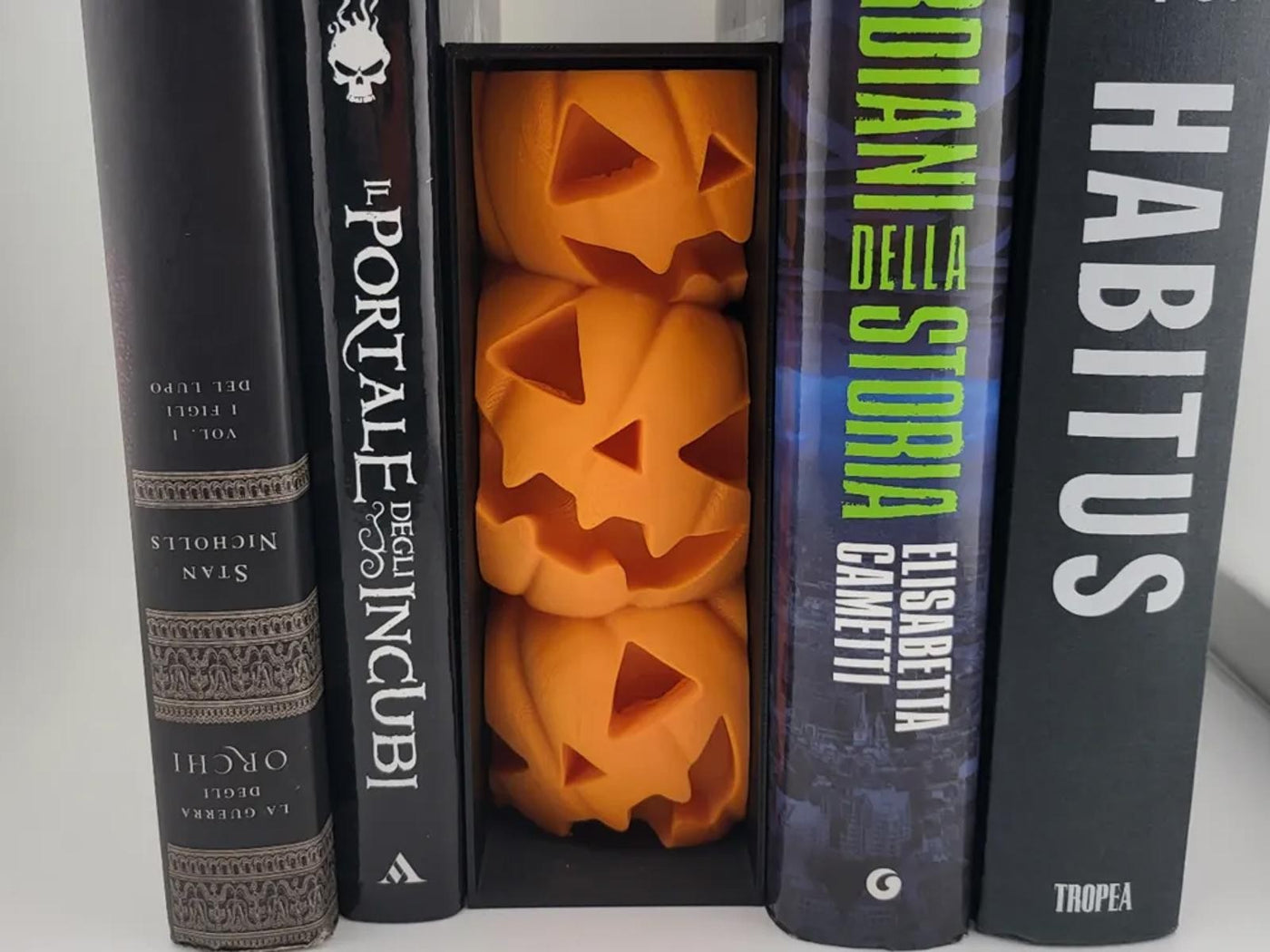 Pumpkin Patch Book Nook - Spooky Halloween Bookshelf Decor Unpainted