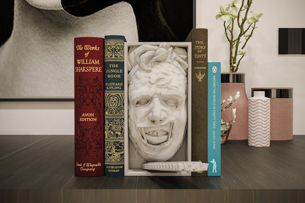 Leatherface Inspired Book Nook/Wall Mount - Texas Chainsaw 3D Printed Decor