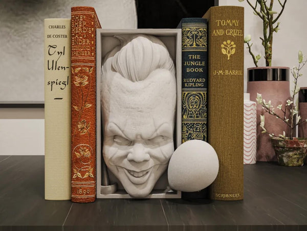 Pennywise Inspired Book Nook IT Horror 3D Printed Shelf Insert Gift